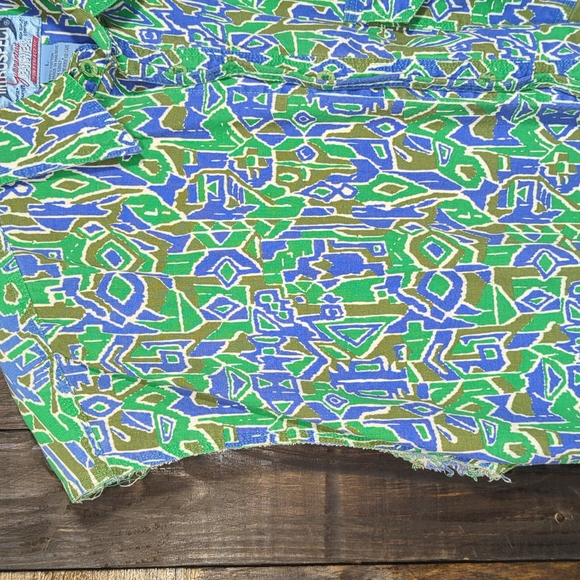 Super funky sleeveless button down multicolor 1990s shirt size Large - Picture 3 of 4